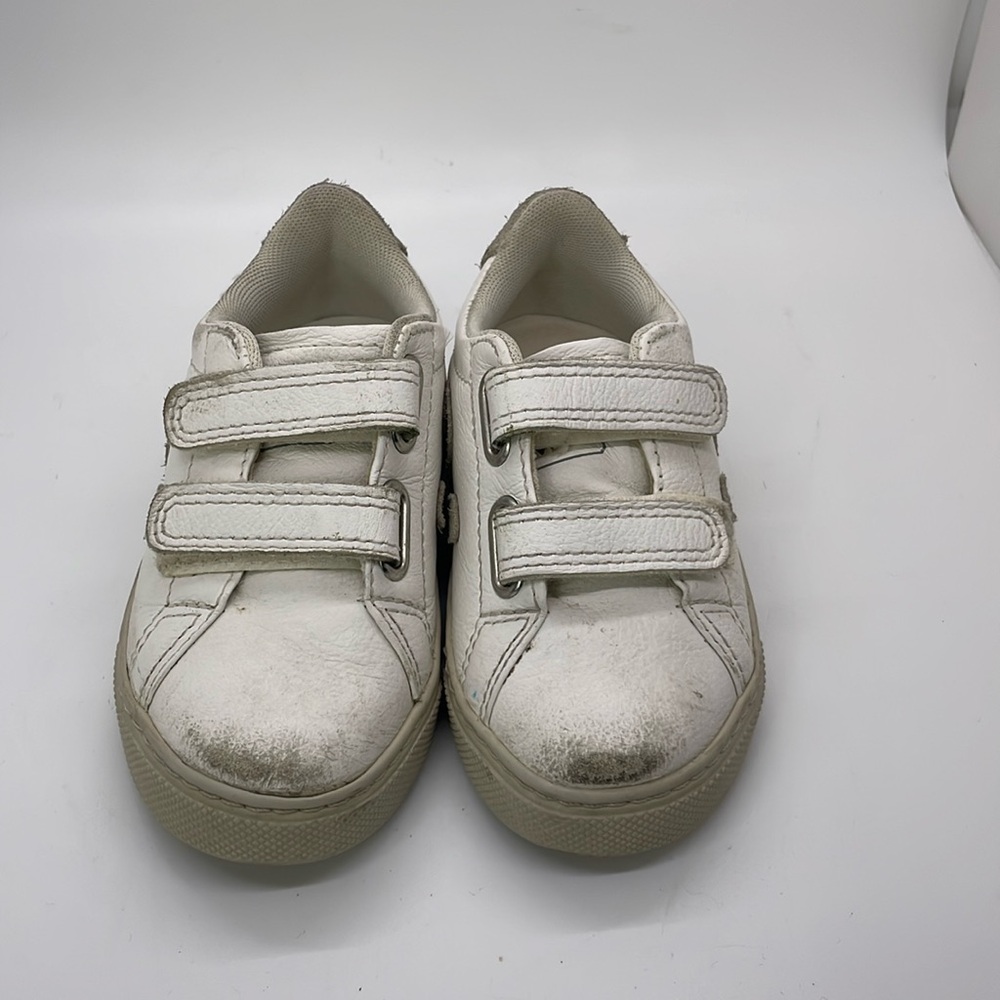 Veja sneakers kids size 8